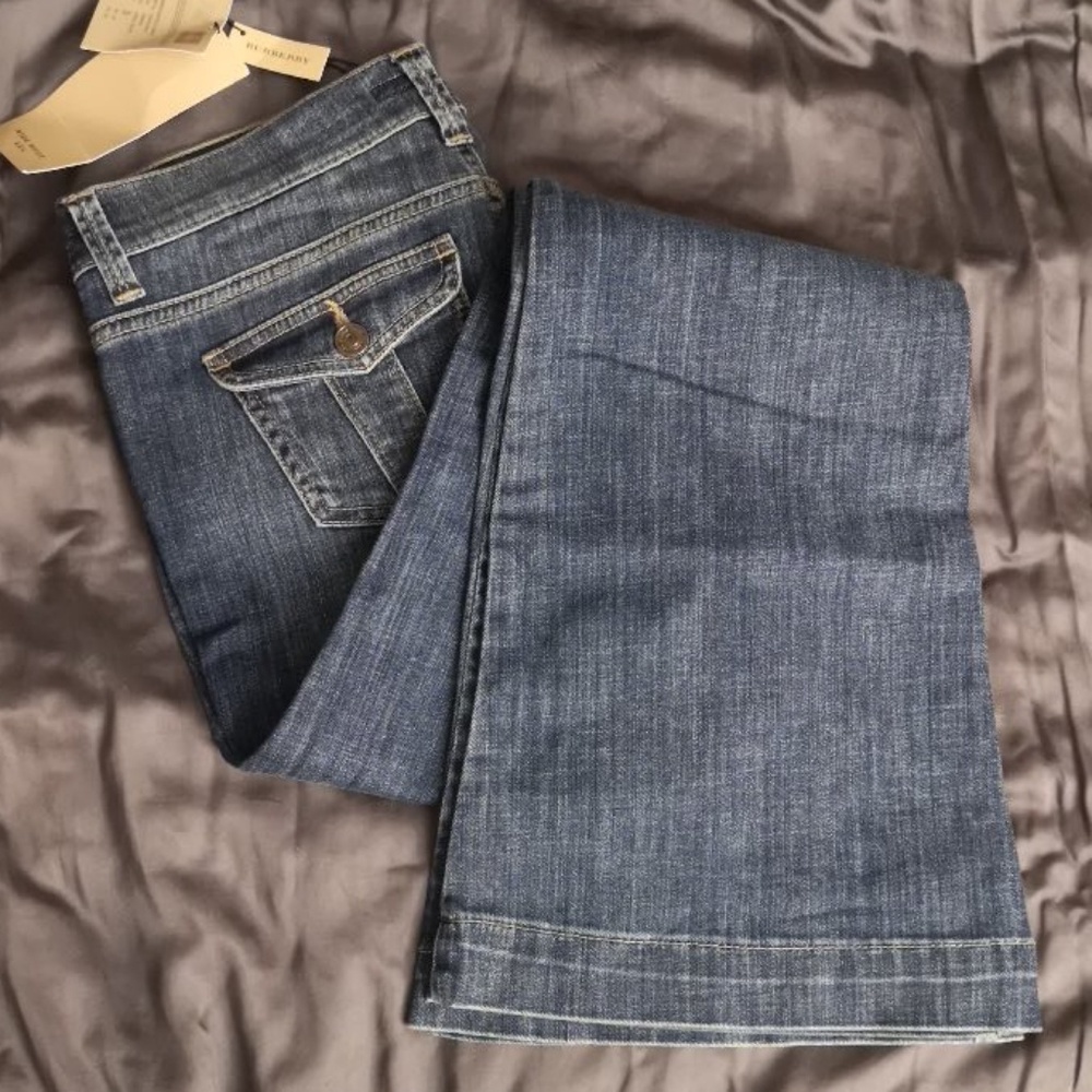 NWT Burberry wide boot leg jeans sz28 low rise